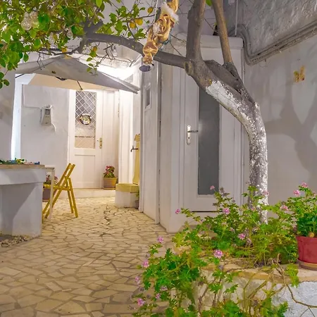 Apartment The Venetian Walls 'central House With Private Courtyard - Charmy & Cheap' Heraklion (Crete)